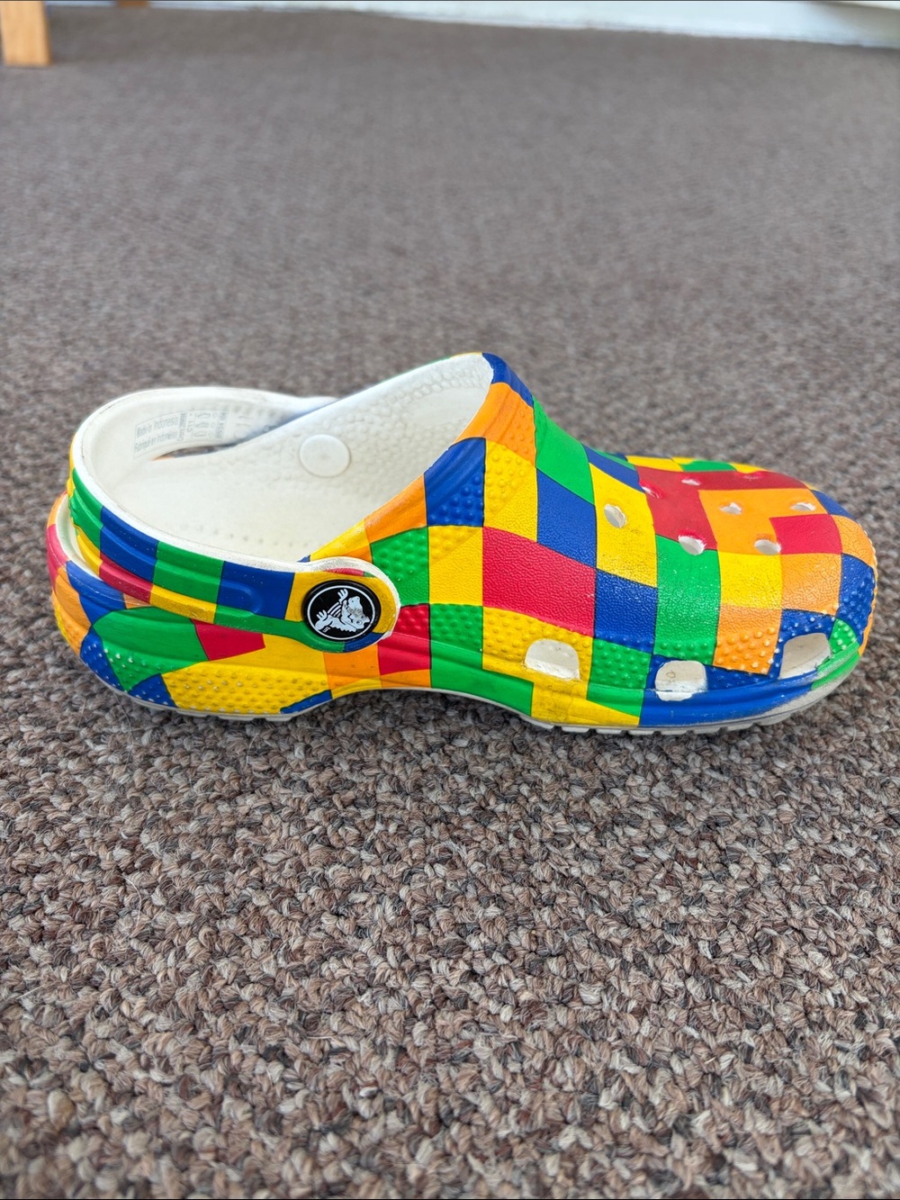 CROCS Kids Multicolor Checkerboard Slip-On Clogs - Picture 5 of 9